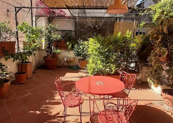 Apartment Monti Private Garden